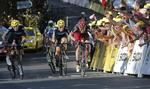 LET. Cadel Evans, Bradley Wiggins og de øvrige Tour de France-stjerner kører i dag på cykler, som blot vejer 7 kilo. 