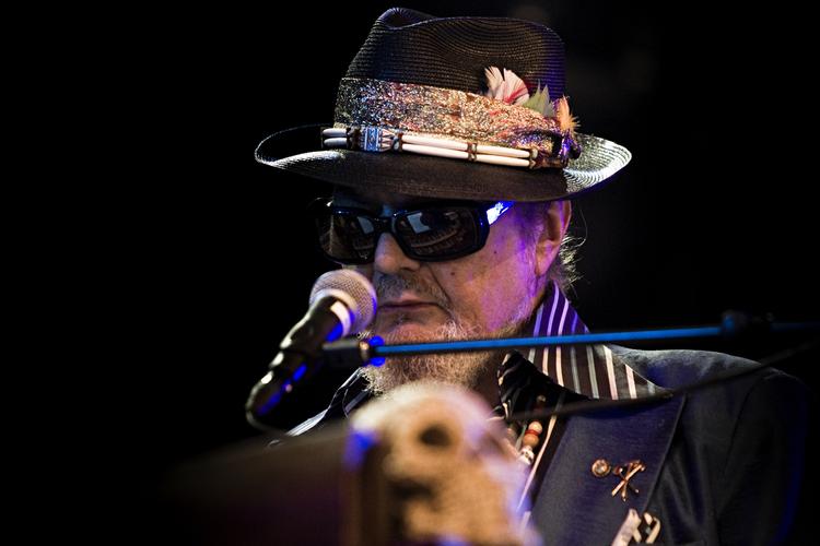 Gumbo. Dr. John serverede velsmagende, men lidt for sparsomt krydret gumbo på  Arena-scenen. 