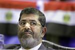 Magtkamp. Præsident Mohammed Morsi har krævet Egyptens opløste parlament samlet igen, mens forfatningsdomstolen slår fast, at opløsningen står ved magt. 