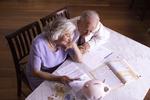 Pension. Det kræver en aktiv stillingtagen til vores pensionsordninger, hvis vi vil sikre os en god alderdom. 