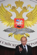 Censur. Lovændringen forudsættes vedtaget i det russiske parlaments underhus og derefter af præsident Putin selv. 
