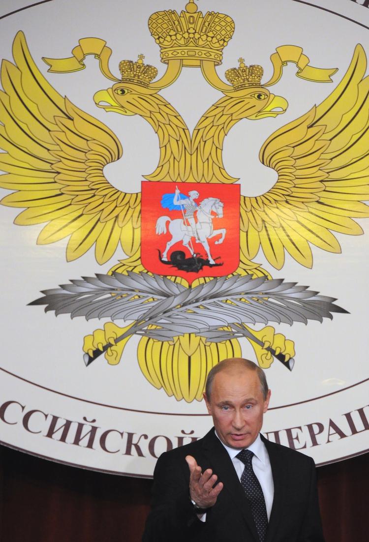 Censur. Lovændringen forudsættes vedtaget i det russiske parlaments underhus og derefter af præsident Putin selv. 