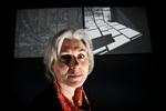 Rumligt. Kunstneren Ann Lislegaard har bl.a. udstillet i X-rummet på Statens Museum for Kunst med et videoværk. Hertil lod hun sig bl.a. inspirere af brasiliansk arkitektur og amerikansk billedkunst. 