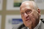 Korruption. Den tidligere FIFA-præsident, Joao Havelange, står over for omfattende betikkelsesanklager. 