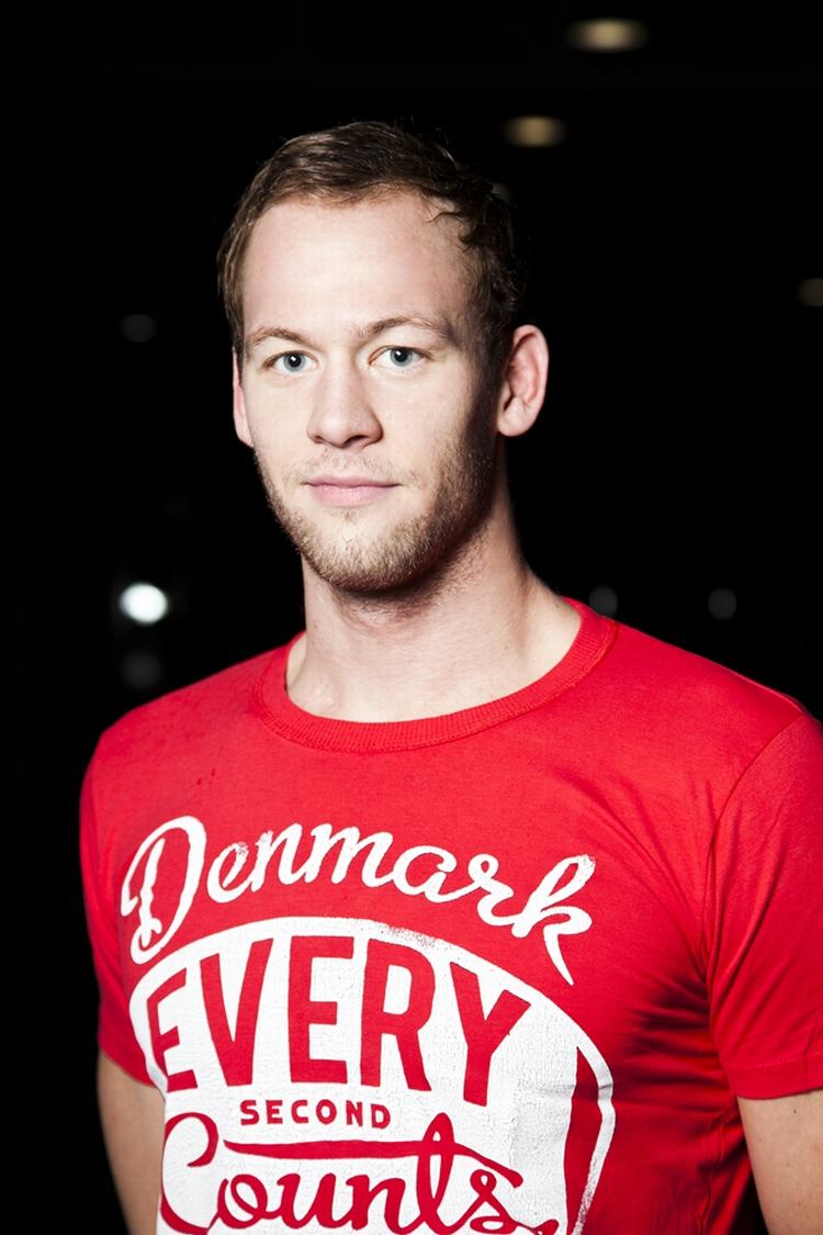 »Jeg skal være afslappet og tænke på, at det bare er et stævne som alle andre. Jeg skal bevare roen«. 