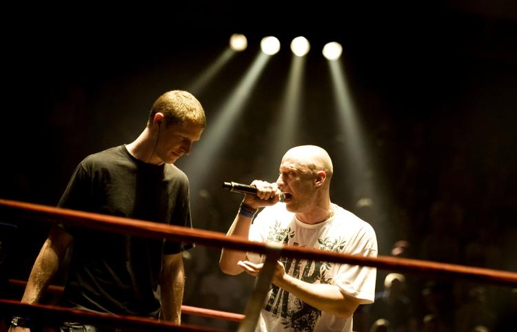Freestyle. Pede B er blandt deltagerne til Late Night Battle. Her ses han i kampen hede under MC's Fight Night. 