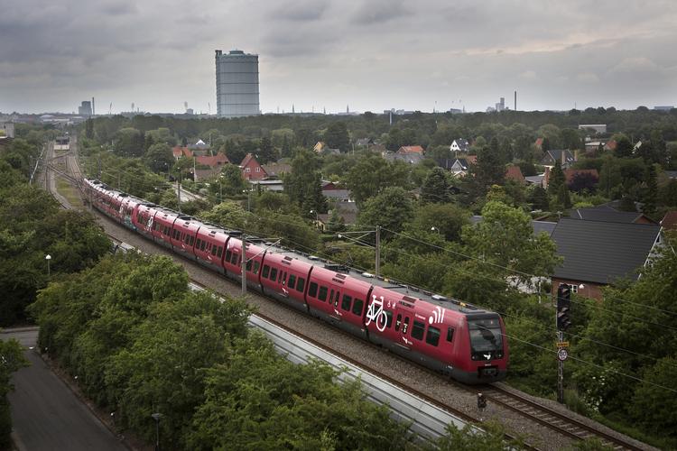 Endestation. Københavns S-tog skilter med deres oprindelige endestationer på trods af, at vejarbejde forhindrer dem i at køre dertil. Arkivfoto 