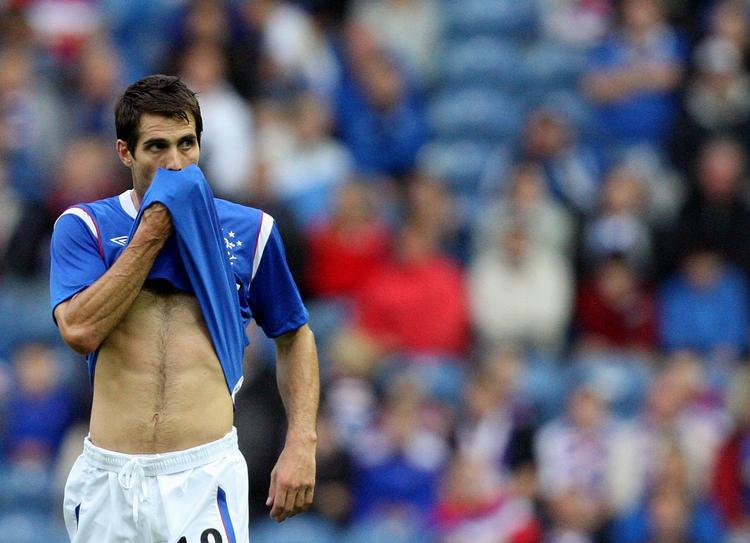 NEDTUR: Carlos Bocanegra og de øvrige Rangesspillere må indstille sig på en ny tilværelse i de lavere fodboldrækker. 