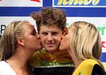 HOLDSKIFTE. Jakob Fuglsang ligner mere og mere en mand, der skal ud og finde sig en ny arbejdsgiver for den kommende sæson. 