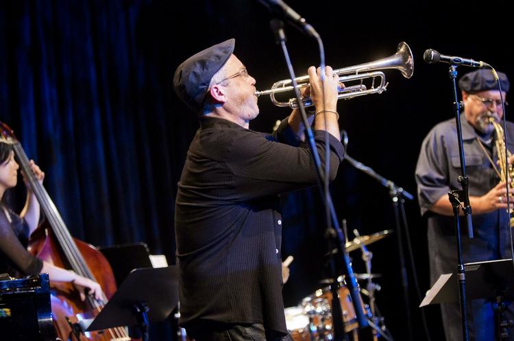 Toppræstationer. Dave Douglas og Joe Lovanos koncert (billedet) var et klart højdepunkt for Thomas Michelsen. 