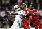 SALGSEMNE. Dame N'Doye (tv) ligner mand, der har spillet sin sidste Superligakamp. 