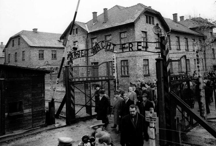 Ladislaus Csizsik-Csatary var ansvarlig for, at omkring 12.000 jøder blev sendt til koncentrationslejren Auschwitz. 