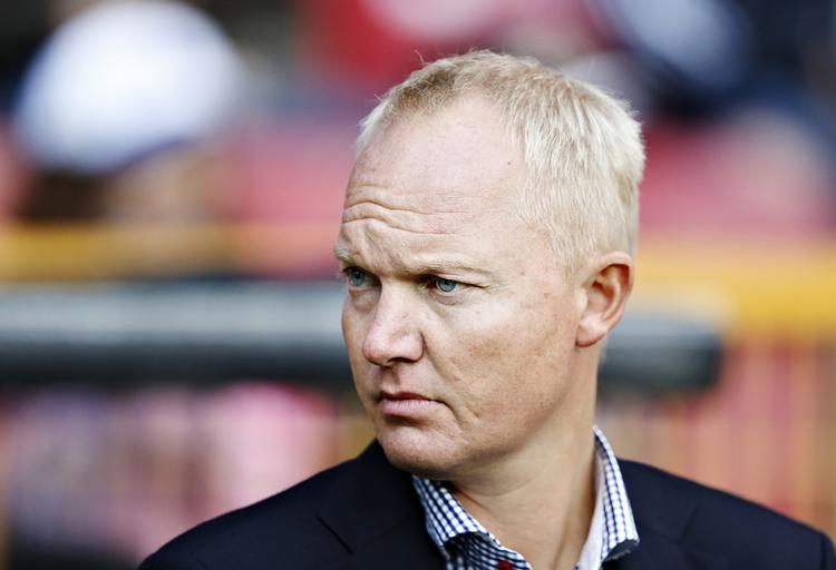 Ærgerligt. FCM-træner Glen Riddersholm ærgrer sig efter 4-2 sejr til FCK i Parken. 