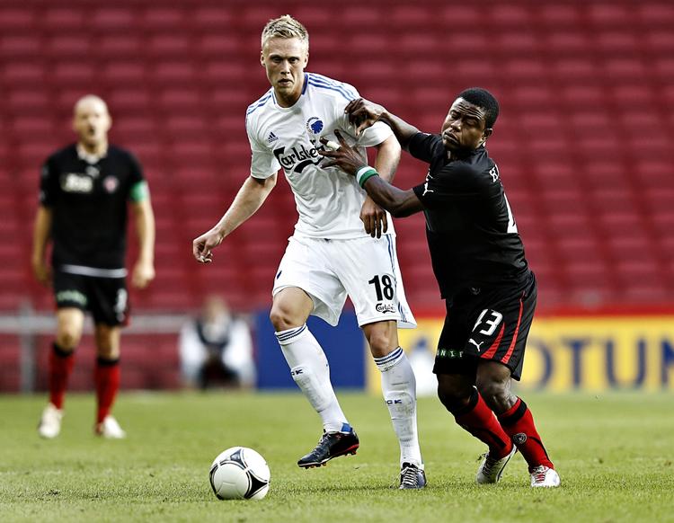Tilfreds. Nicolai Jørgensen kræver sejr i næste kamp mod Sønderjyske, der åbnede med 6-1 over Randers. 