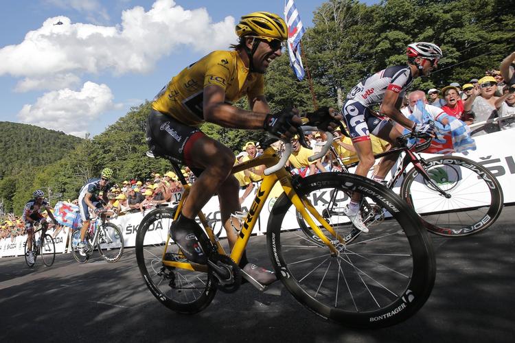 Historie. Fabian Cancellara og Riis-holdet kørte hver sin vej i slutningen af 2010. 