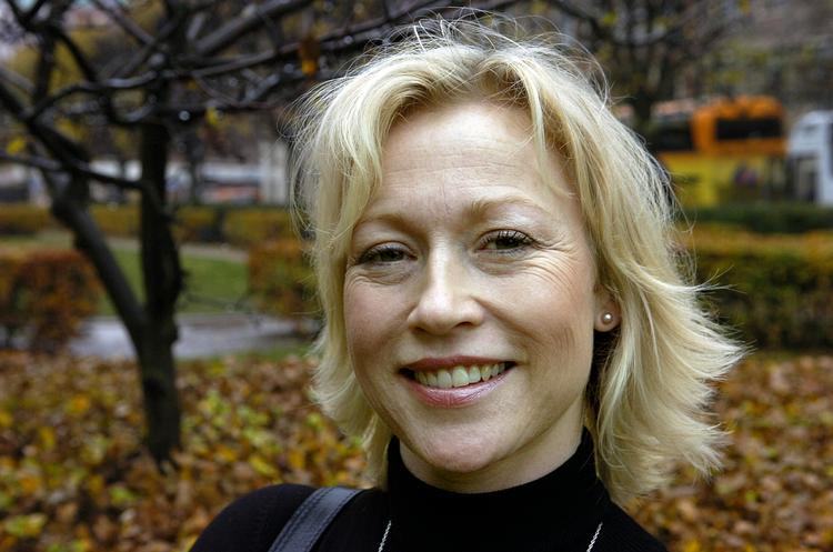 Omskæring Forfatteren Bente Dalsbæk har givet sin søn lov til selv at bestemme, om han vil omskæres. 