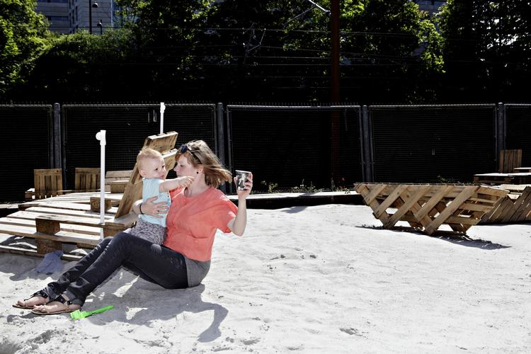 Sommeren viser sig i sin milde form i weekenden, lover DMI. 