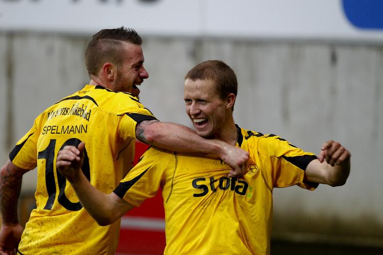 EUROPA. Jeppe Mehl, Martin Spelmann og resten af Horsens mandskabet kan ende i et rent skandinavisk opgør i Europa League. 