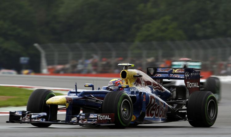 Hurtig. Webber og Vettels biler er måske lidt for tunede. 