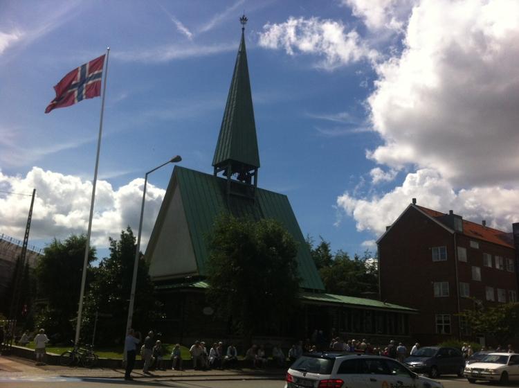 Mindegudstjeneste. Sømandskirken i København slog søndag dørene op for alle, der ville markere etårsdagen for Utøya. 