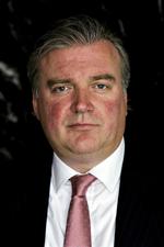 KONFLIKT. Rigmanden Lars Seier Christensen har inviteret 250 mennesker til at spise gratis på Restaurant Vejlegården. 