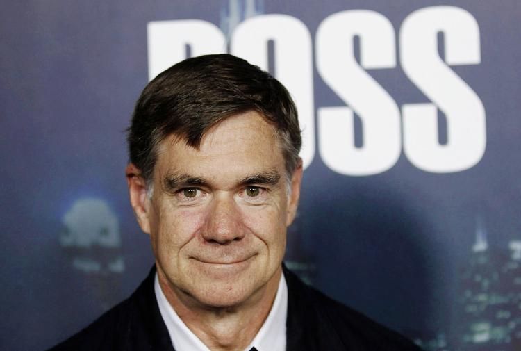 Producent. Blandt instruktøren Gus Van Sants seneste aktiviteter er TV-serien 'Boss', hvor skuespilleren Kelsey Grammer spiller en alvorligt syg Chicago-borgmester. Van Sant var sidste år producent på serien, og her ankommer han til premieren i Los Angeles. 