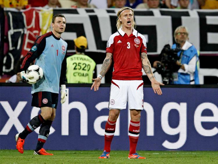 Ude. Simon Kjær (t.h.) har spillet 38 kamep for Wolfsburg, siden ankomsten fra Palermo i 2010. 