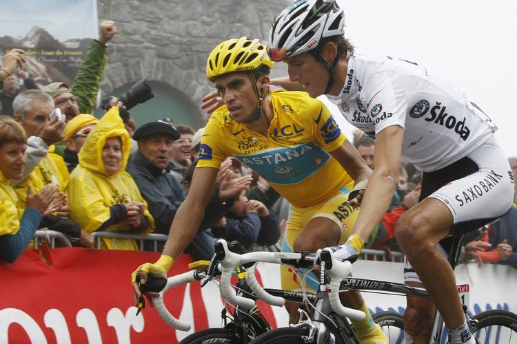 KONKURRENTER. De konkurrerede ikke i Tour de France, og nu kommer Alberto Contador (tv) og Andy Schleck heller ikke til at køre mod hinanden i Vuelta a Espana. 