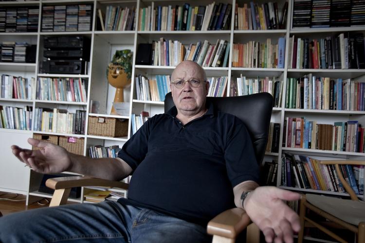 Amatørkriminalkommissær. Dette er Paul Smiths tredje bog om mordet på Olof Palme. Konklusionen er stadig ikke overbevisende. 