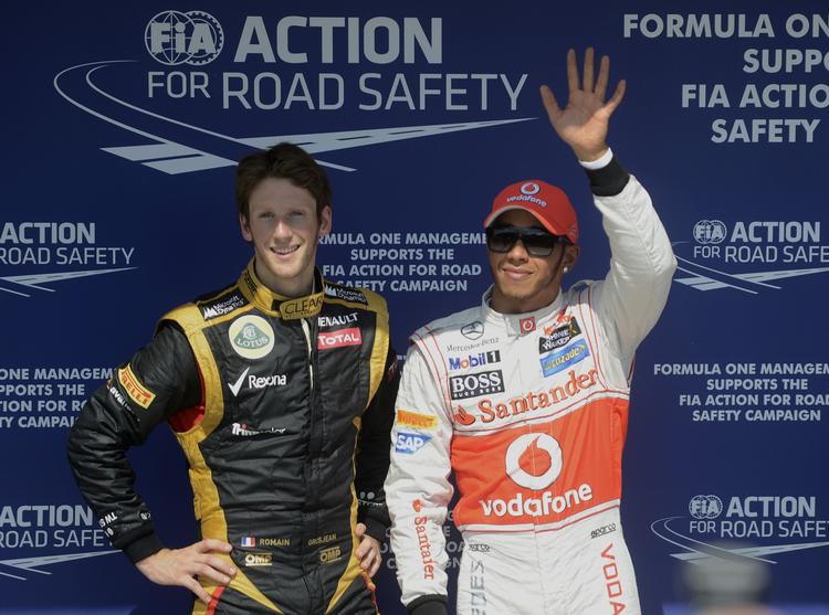 pole. Lewis Hamilton (th) havde den bedste tid og indleder grandprix'et i Ungarn fra spids. Romain Grosjean (tv) blev nummer to i tidskørslen. 