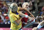 Matchvinder. Rikke Skov blev matchvinder, da Danmarks slog Sverige ved OL. Men hun var alligevel ikke særlig stolt af sig selv efter en sen udvisning. 