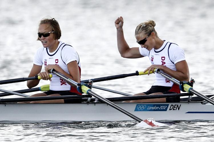 semifinale. Anne Lolk (t.h.) dedikerer semifinalepladsen til makkeren Juliane Elander Rasmussen 