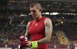 budkrig. Daniel Agger skal til at overveje, om det er tid for et klubskifte fra Liverpool til en af de helt store klubber i Europa. 