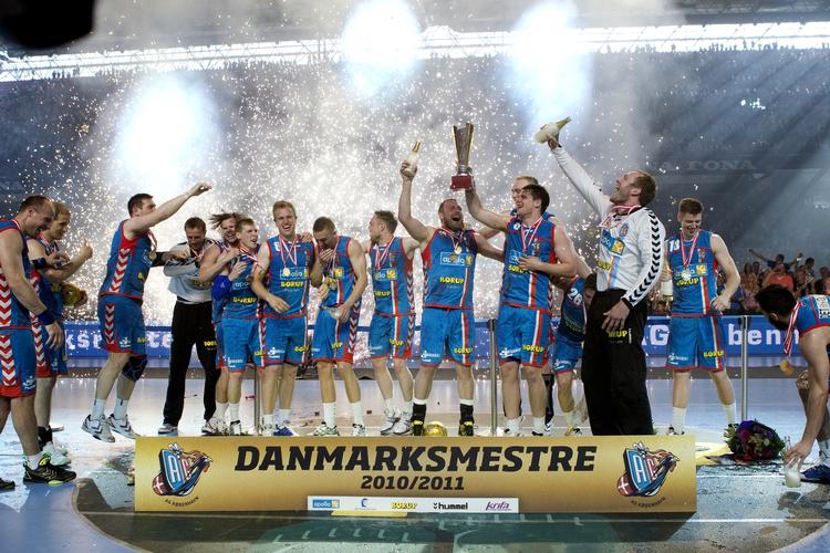 dominans. AG København har domineret dansk tophåndbold de to seneste år, hvor klubben har vundet både pokalen og mesterskabet. 