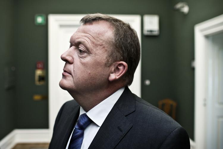 spilfægteri. Venstre indgik en skatteaftale med regeringen efter en del spilfægteri, hvor Lars Løkke meddelte, at han ikke kunne forhandle skattereform, da han skulle til Rio. 