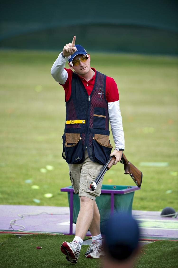 sølv. En kølig dansk skeetskytte, Anders Golding, sikrede Danmark den første medalje ved legene i London. 