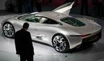 Premiere. Jaguar C-X75 bliver et tilbud til de bilkøbere, der ikke behøver kigge på prissedlen, inden de skriver under. 