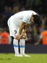 Exit. Luis Suarez og Uruguay tabte 1-0 til briterne i sidste spillerunde. 