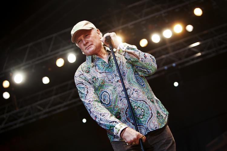 Solskin. The Beach Boys forvandlede onsdag aften publikum  til California Girls and Boys og Aarhus til en solbeskinnet forstad til Pasadena. 
