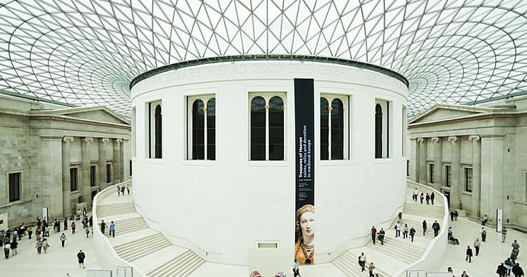 FLUEPAPIR. Museerne i London trækker hvert år turister til i hobetal. 