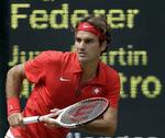 STÆDIG. Roger Federer brugte til slut sin store rutine og fik brudt Juan MArtin del Potro. 