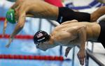 GULD. Også 100 meter butterfly gav for tredje OL i træk guld til Michael Phelps, der er storfavorit til guldmedalje nummer 18, når 4x100 meter medley i morgen afrunder OL-svømningen. 