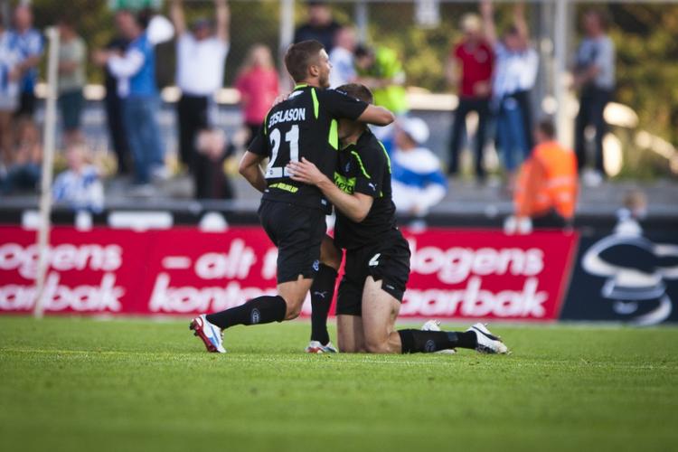 MATCHVINDER. Med et meget sent mål blev Morten Skoubo matchvinder for OB i opgøret mod Silkeborg. 