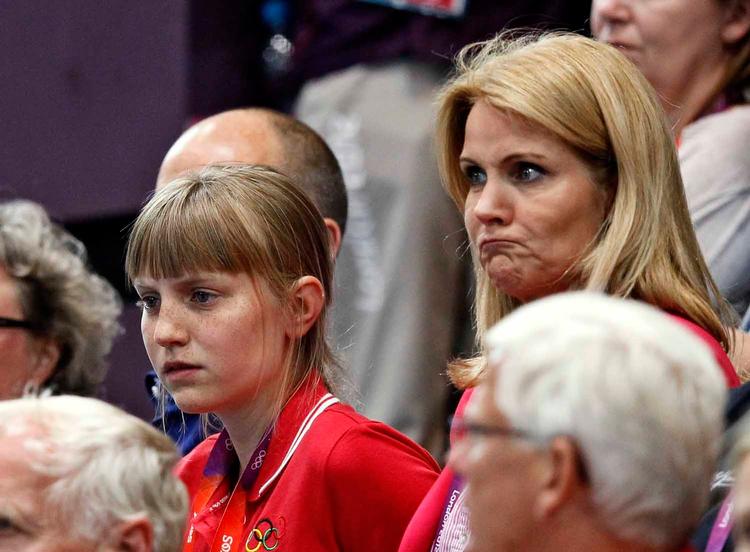 ol. Statsminister Helle Thorning-Schmidt var til kvindernes håndboldkamp mod Norge ved OL fredag i London. 