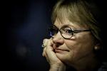 skuffet. Pia Kjærsgaard er skuffet over, at Venstre ikke vil stramme på de områder af udlændingepolitikken, hvor den nuværende regering har lempet, hvis partiet kommer til magten. 