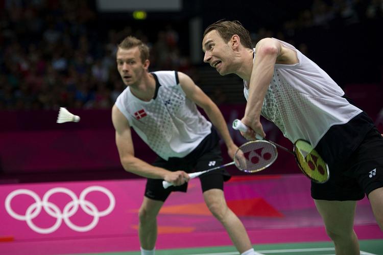 gyser. Mathias Boe (th) og Carsten Mogensen leverede et taktisk og spillemæssigt mesterværk, da de slog sig igennem til OL-finalen og har sikret danske OL-medaljer. 