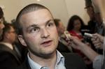 kritik. Thor Möger  Pedersen og den øvrige SF-top kom i modvind i partiet, efter at regeringen indgik en skatteaftale med Venstre, som blandt andet lægger en dæmper på, hvor meget overførselsindkomsterne må stige. 