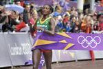 OL-rekord. Etiopiske Tiki Gelana satte olympisk rekord, da hun vandt kvindernes maratonløb. 