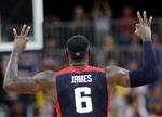 RIG. Lebron James har en årsindkomst på 53 millioner dollar. 