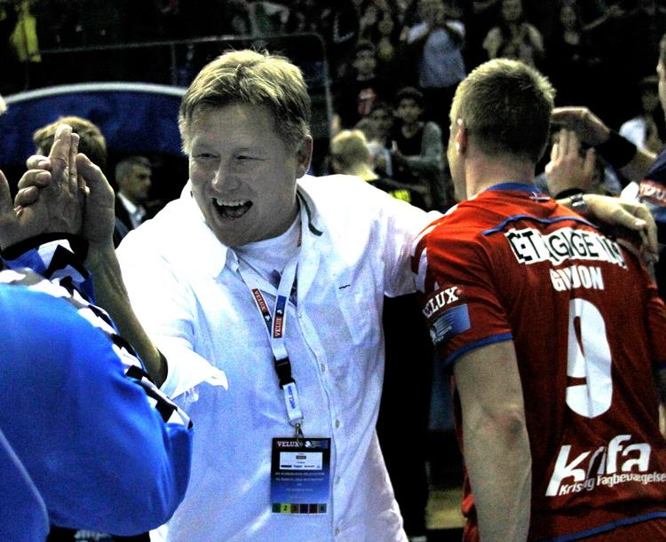 sponsor. Jesper 'Kasi' Nielsen har skudt store millionbeløb i både Brøndby og AG København. Sidstnævnte gik konkurs i sidste uge. 